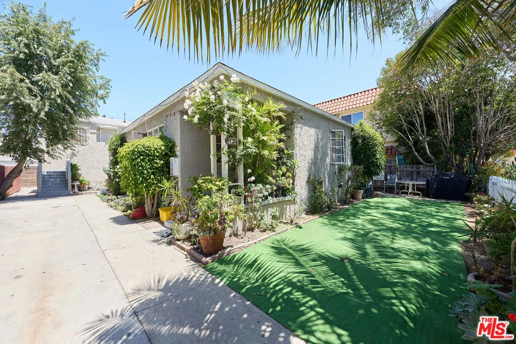 Fam Realty Group photo 3